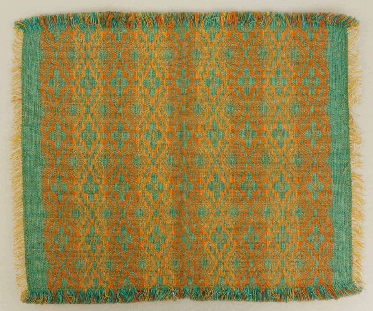 Sample of so-called Akhmim taquet&eacute; weave, Egypt, late 20th century.