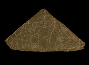 Fragment (15 x 17 cm) of Italian cloth of gold, late 15th century.