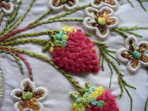 Example of dimensional Brazilian embroidery.