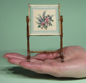 Example of miniature embroidery.