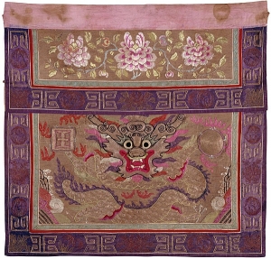 Altar frontal (tokwi), Chinese, exported to Java. Early 20th century.