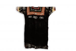 Front of a festive dress from the Wadi Dawan, Hadramaut, Yemen. Mid-20th century.