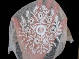 Example of tulle embroidery.