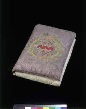Embroidered book cushion, England, second quarter 17th century.