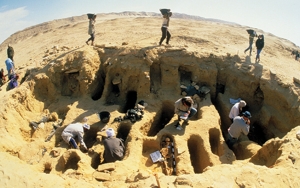 Excavations near Selia, Fayoum, Egypt