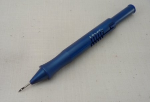 Example of a punch needle.