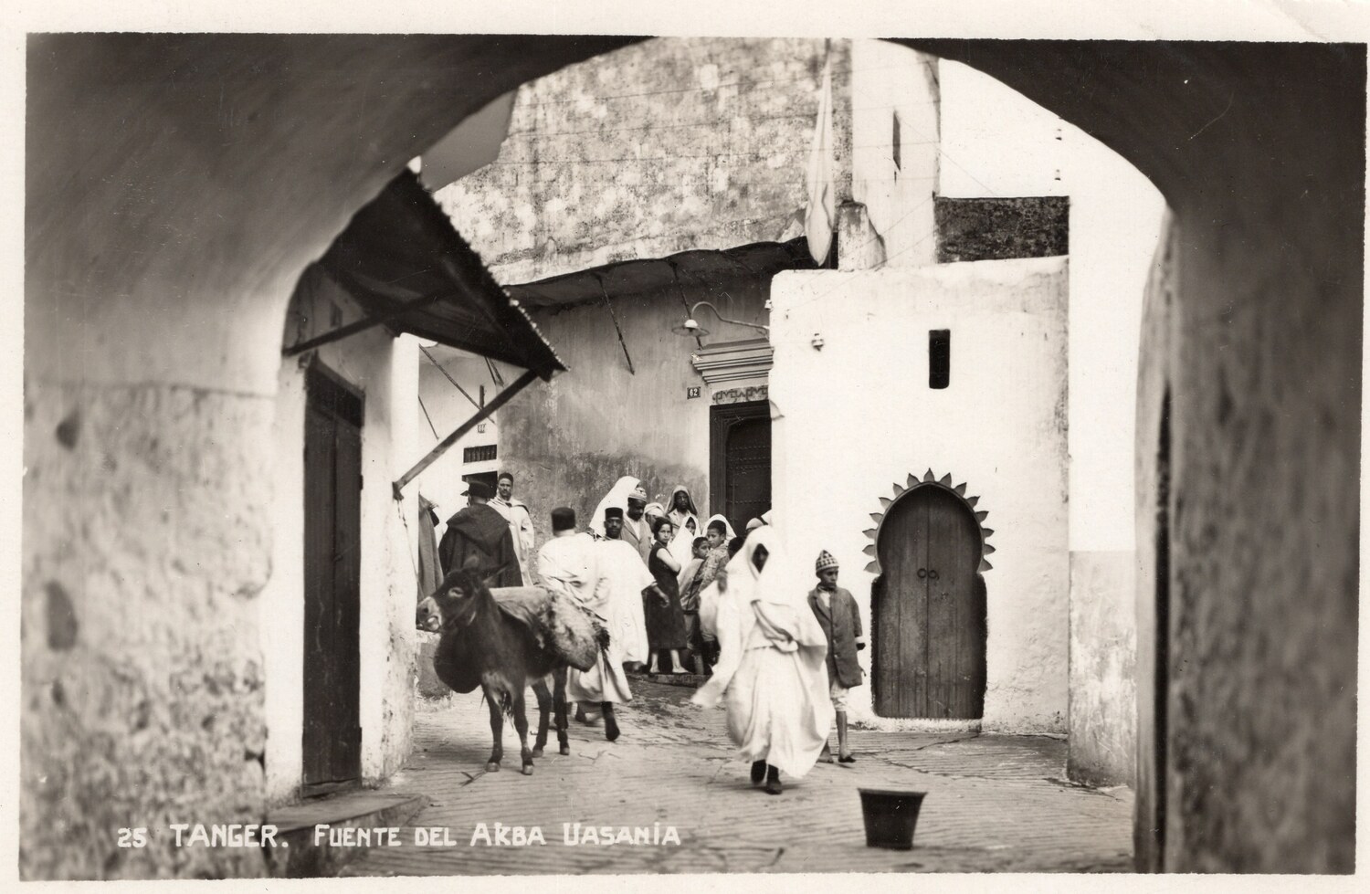 Postcard from Tanger, Morocco, mid-20th century (TRC 2018.0455).