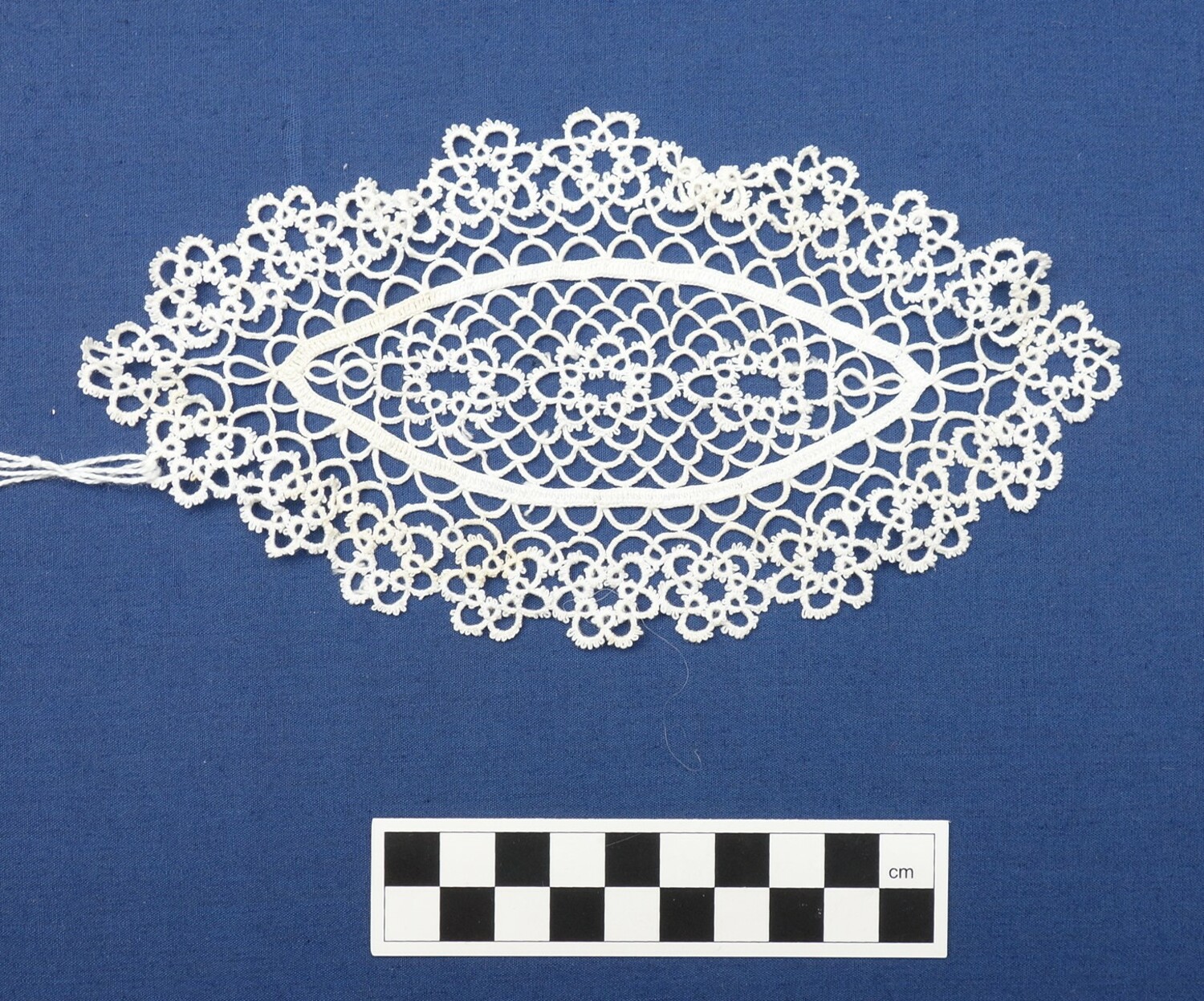 Tatted doily, The Netherlands, early 20th century (TRC 2018.1897).