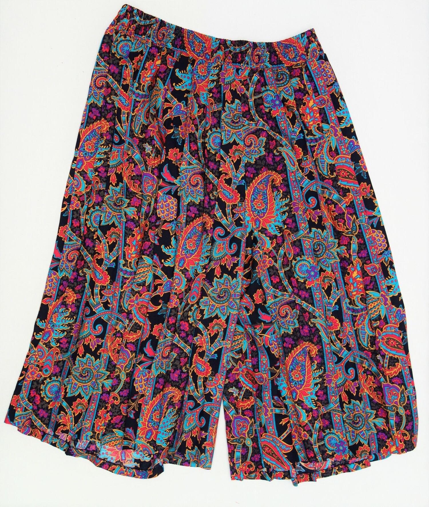 Pair of baggy trousers with paisley motifs, USA, 1980's, marketed by the New York Clothing Company (TRC 2020.5135).
