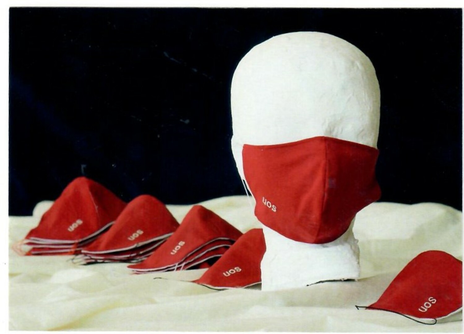 Postcard with face masks, produced by Osnabrück University, Germany, 2020/2021 (TRC 2021.1494).