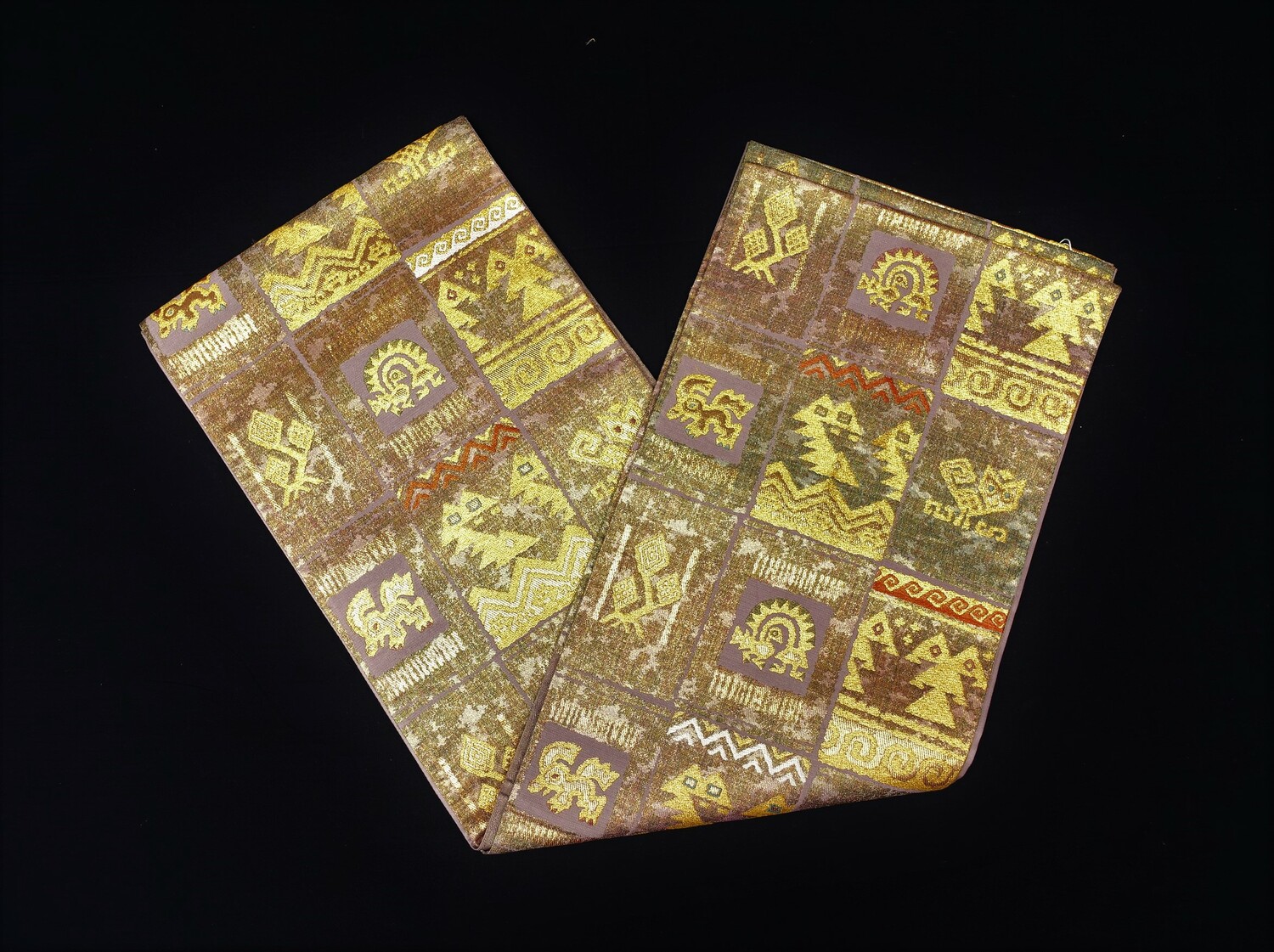 Japanese obi (sash), with Andean (pre-Hispanic South American) motifs, c. 2000 (TRC 2022.0233).