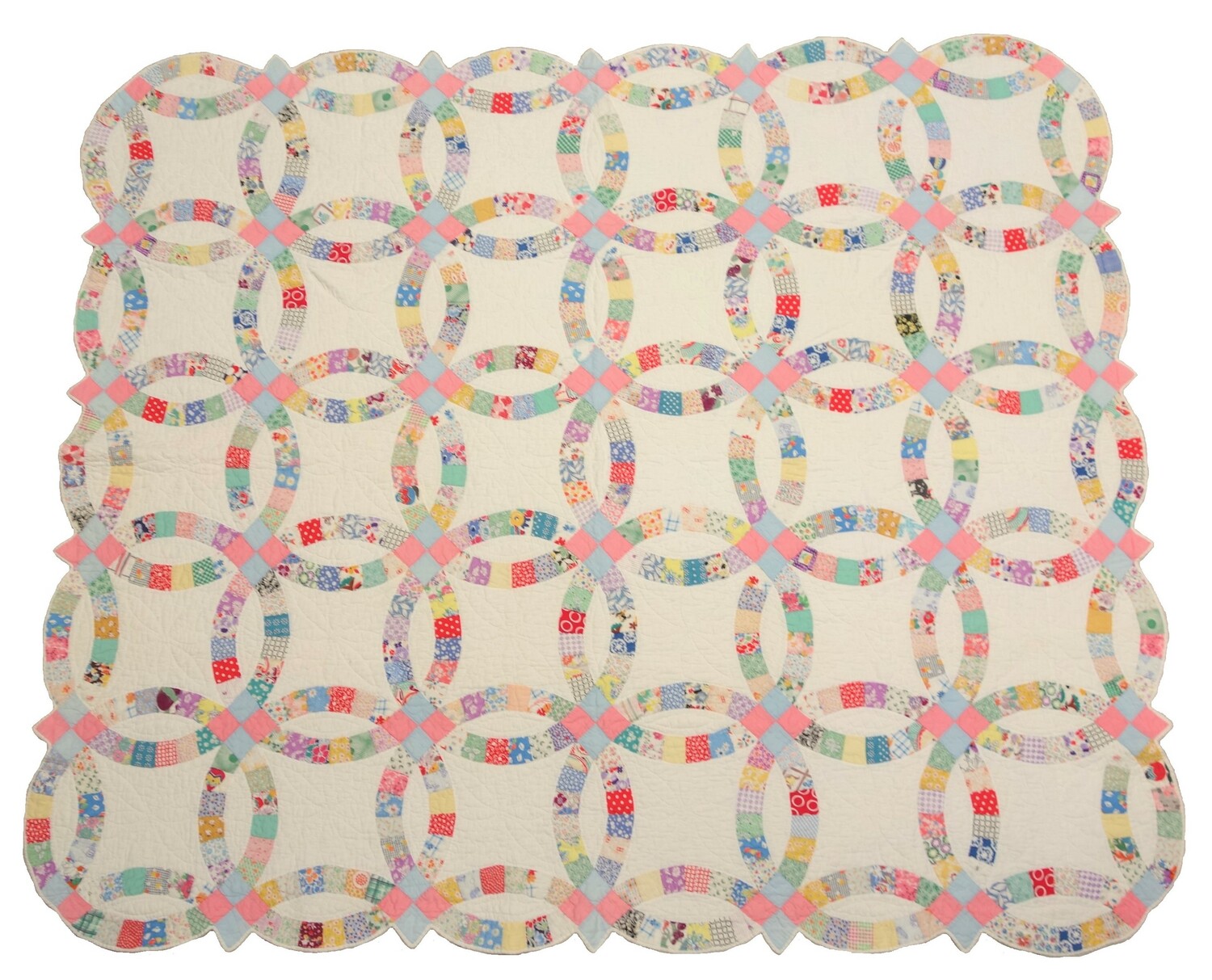 Double Wedding Ring quilt from Canada, 1930s (TRC 2023.0626).