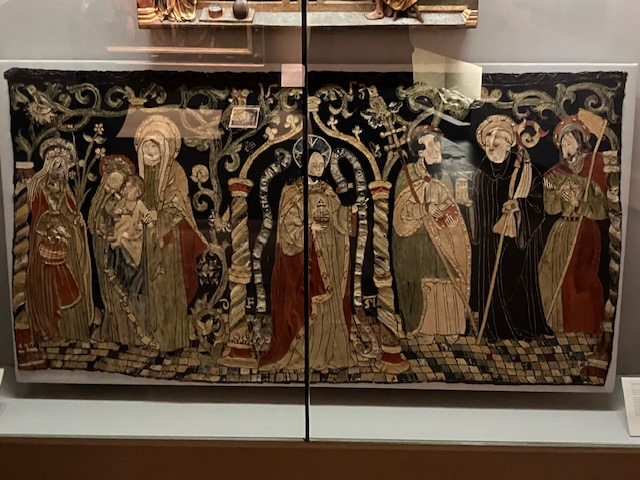 Late medieval, embroidered antependium, Dommuseum Fulda.