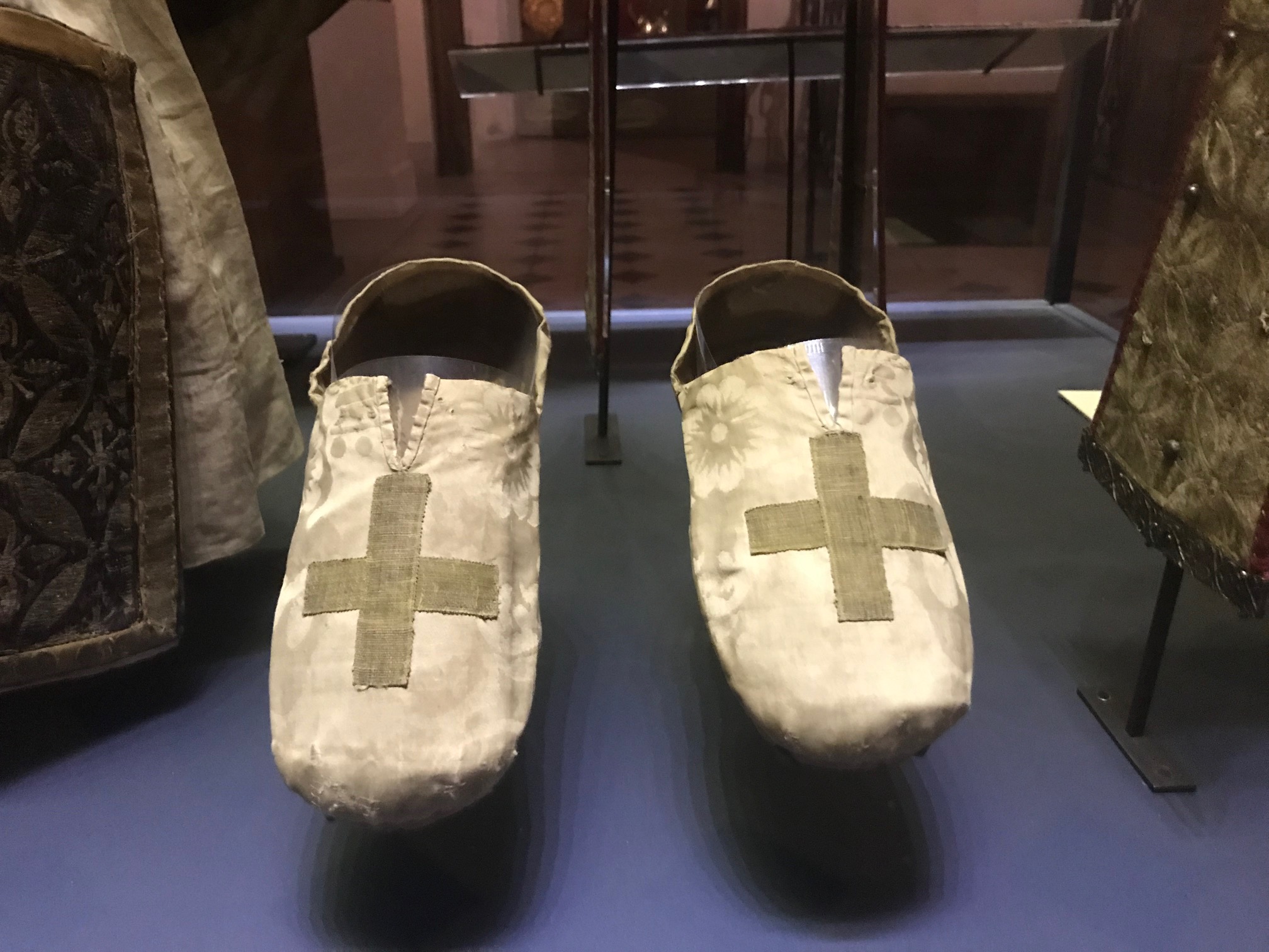 Pontifical slippers, attributed to St Thomas Becket (12th century), Courtesy Sens Museum (photograph Willem Vogelsang).