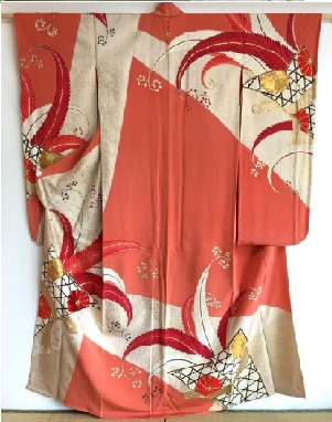 Japanese kimono, hand painted and embroidered, early 1950s. Property of Keiko Okamoto.