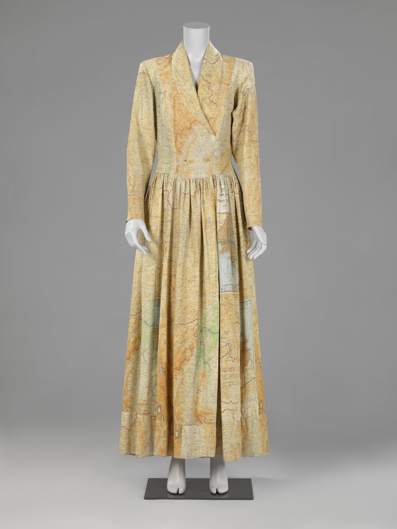 'Landkaarten-jurk' (map-dress) made from British maps of mainland Southeast Asia, made into a dres after WWII. Rijksmuseum Amsterdam, NG-2000-5.