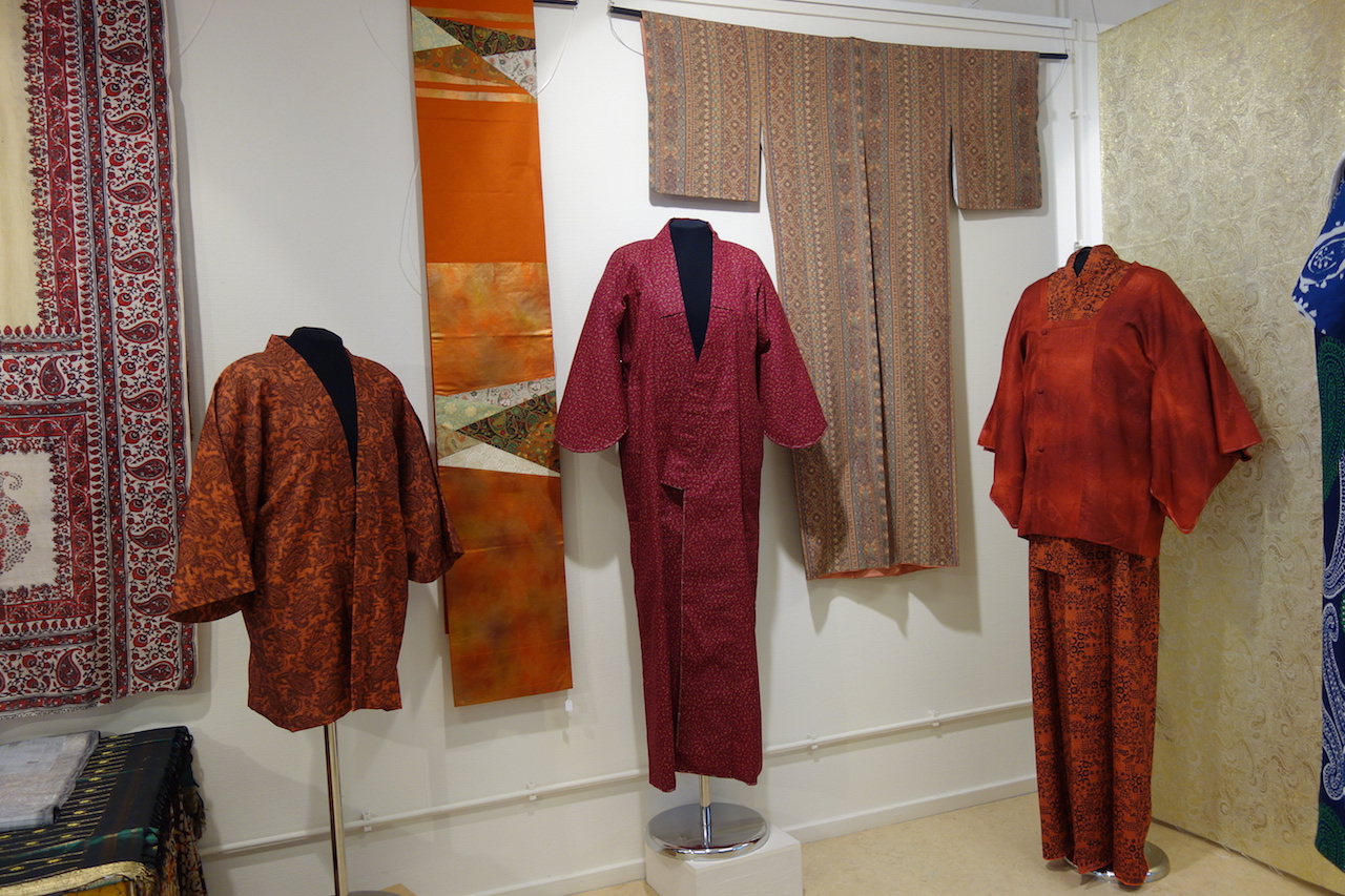 Examples of 20th century Japanese garments made from paisley decorated material.