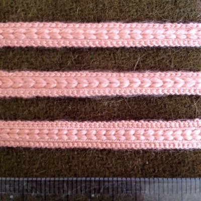 Voorbeeld van modern passement.